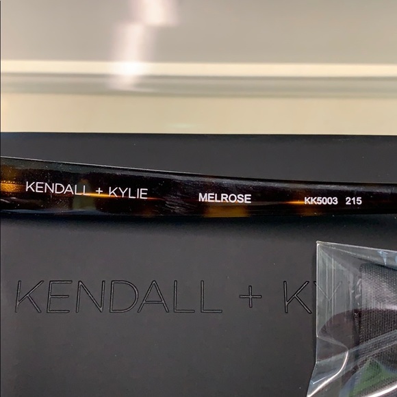 Authentic Kendall and Kylie Sunglasses - Picture 2 of 2